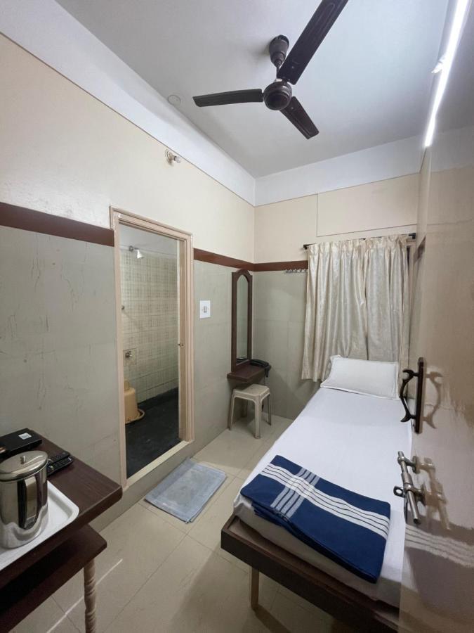 Golden Guest House Bangalore Exterior photo